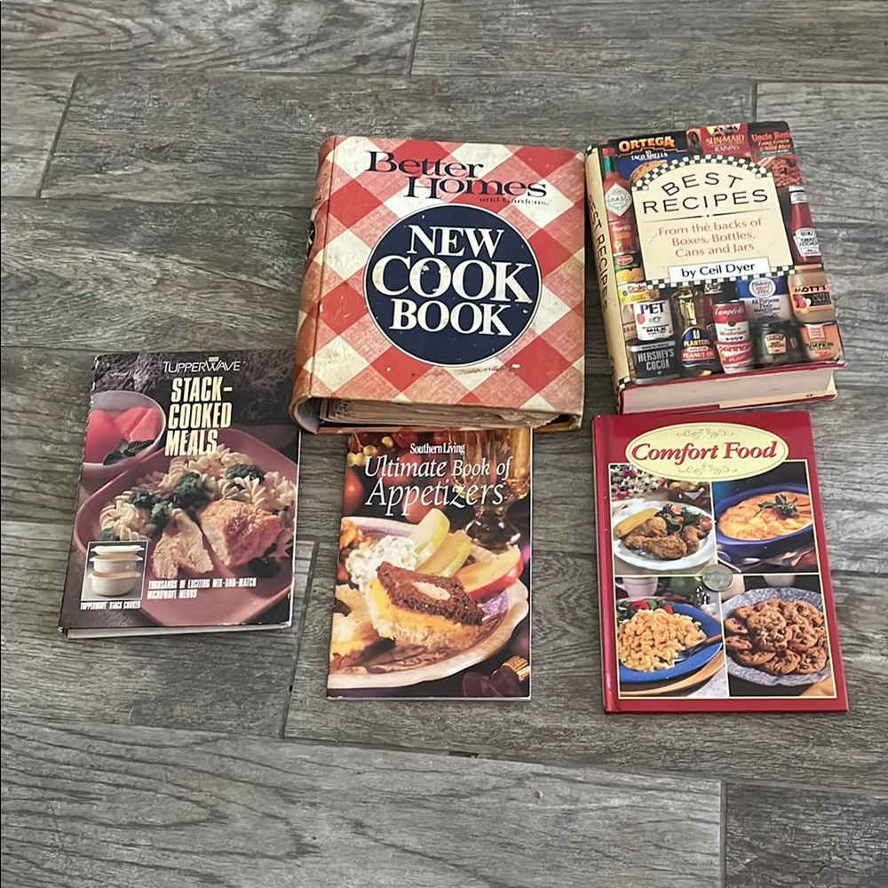 Better Homes And Gardens New Cook Book - Red and White
